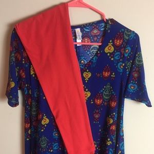 NWOT LuLaRoe Perfect T And Leggings Set